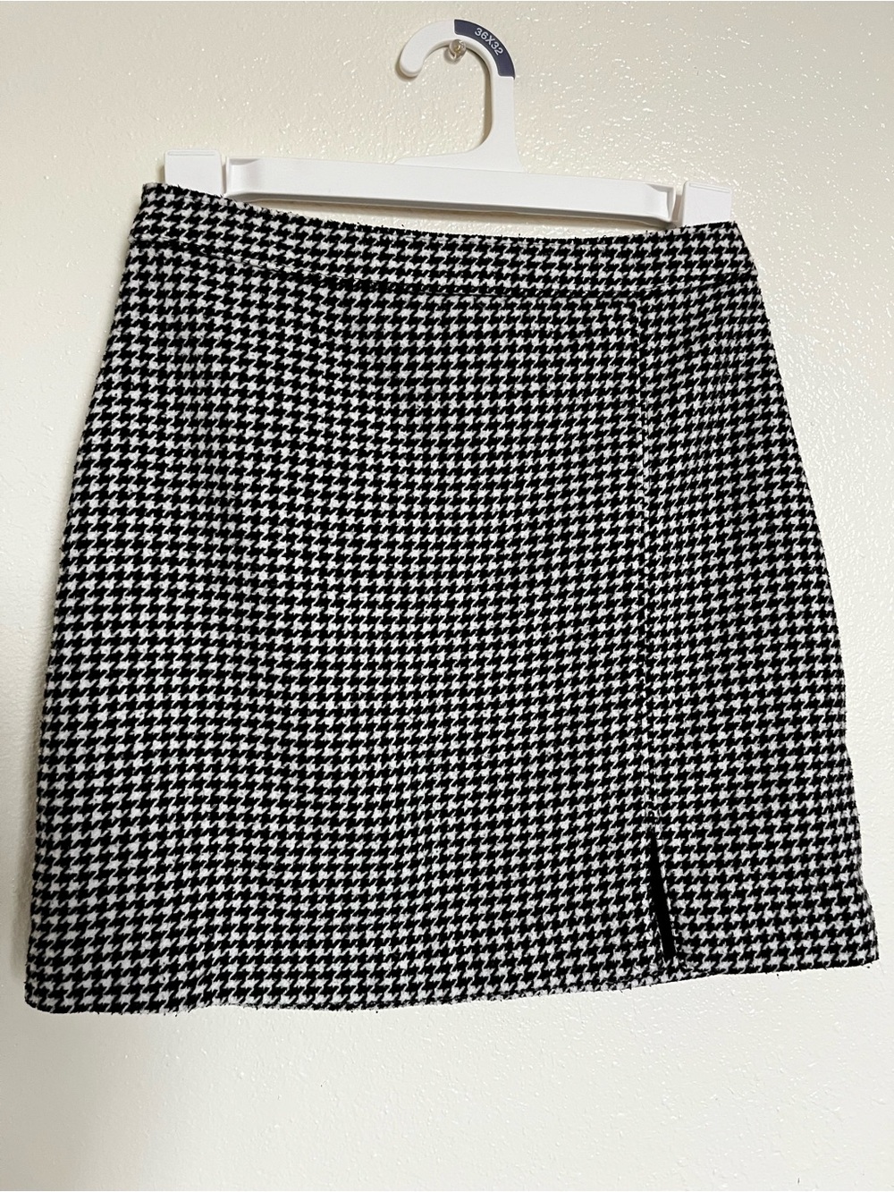 Black and White Houndstooth Mini Skirt